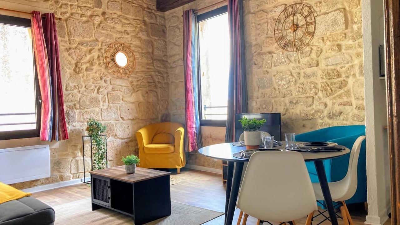 Immeuble 3 Apparts Centre Historique St Gilles Maisoncarreeconciergerie Saint-Gilles  Exterior photo